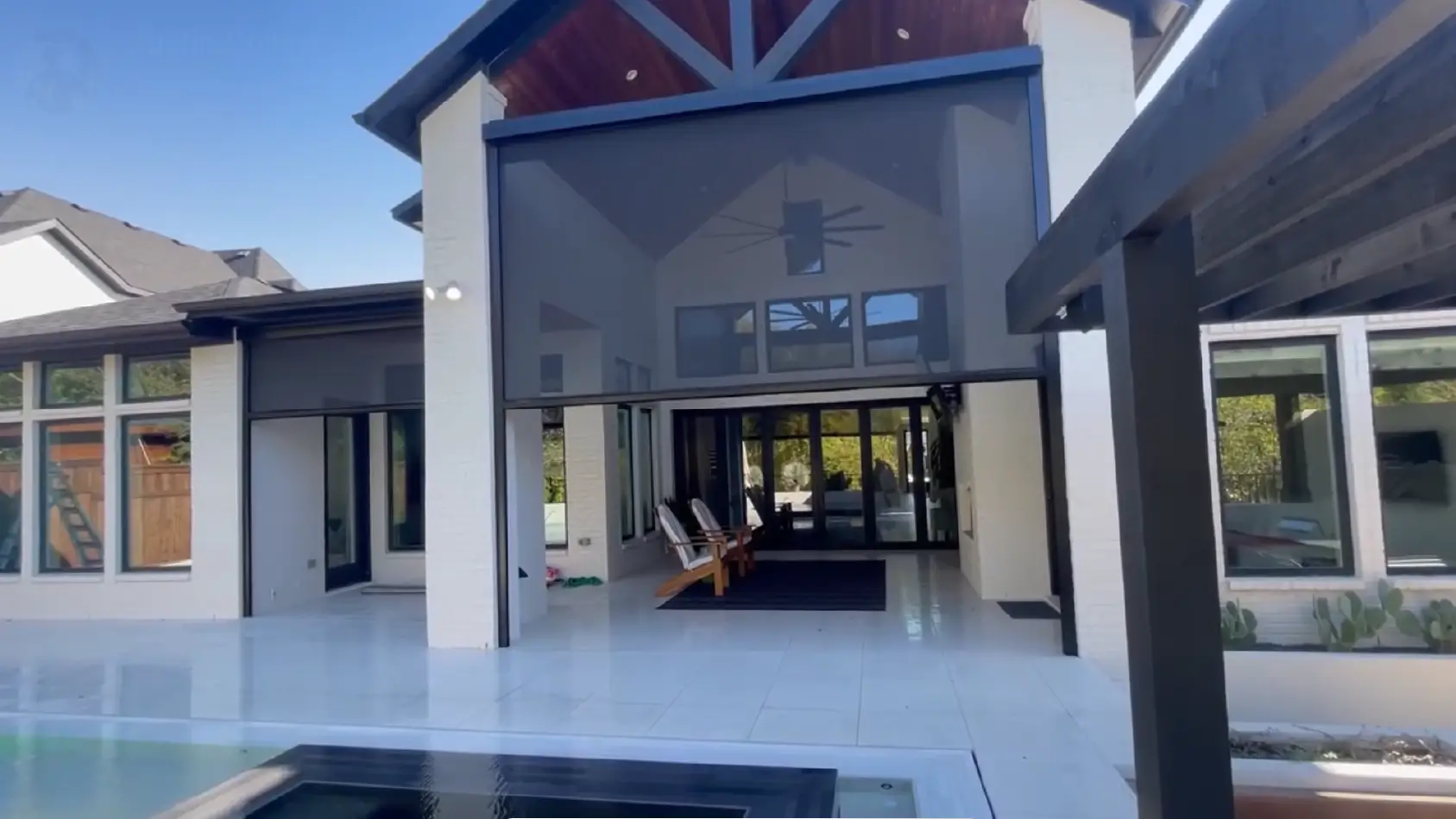 KAOS Outdoor Shade